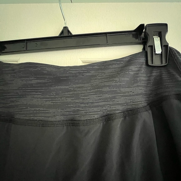 Outdoor voices tennis skirt - Picture 3 of 5